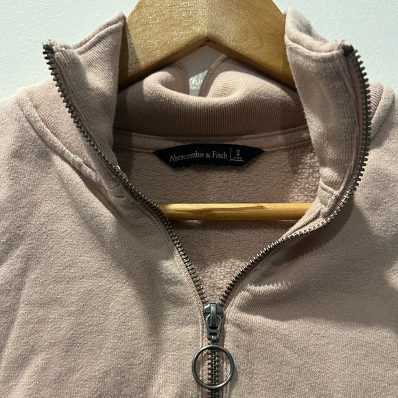 Abercrombie & Fitch quarter zip - Picture 2 of 5